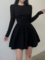Black Long Sleeve O Neck Pleated Dress