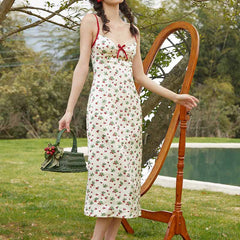 Ready stock Strawberry Farm French retro country satin print suspender dress cardigan suit skirt