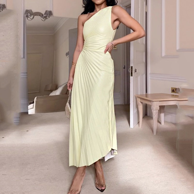 Women Maxi Dress Fashion One Shoulder Solid Cutout Nipped Waist Slim Pleated Sleeveless Irregular Evening Party Dresses