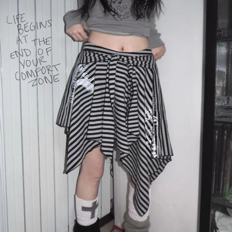 Japanese Style Harajuku Striped Skirt Women Vintage Gothic Y2k Grunge Mini Skirt Punk Irregular Streetwear Short Skirts