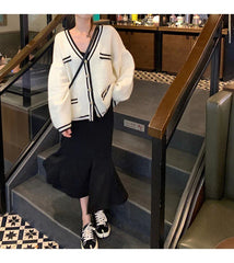 Women's Cardigan with Polished Button Front Fake Pocket V-neck Single Breasted Knit Sweater Coat Elegant Autumn Winter Outfit